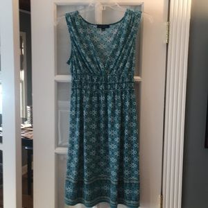 Max Edition Sleeveless V-Neck Comfy Dress
